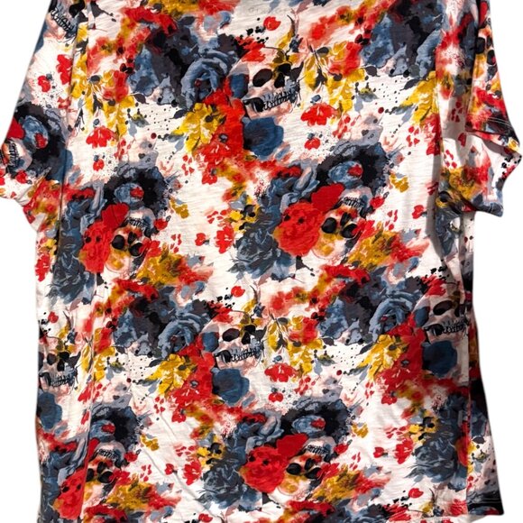 ❤️TORRID SKULLS & FLOWERS PRINT V-NECK TEE 1X/2X #C - Picture 3 of 6